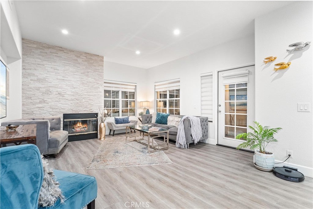 Photo of Listing #OC25264353