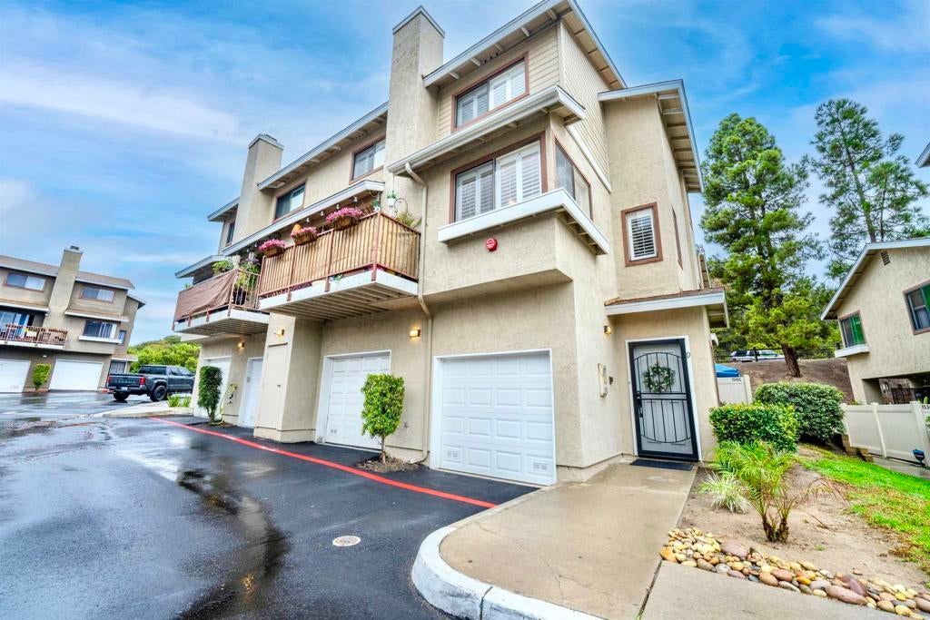 Photo of Listing #PTP2508714