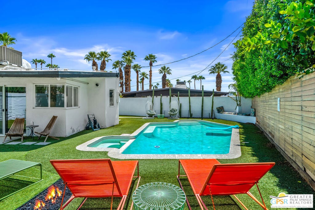 Photo of Listing #25621249PS