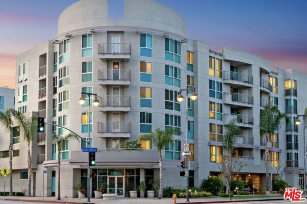 Photo of Listing #25621117