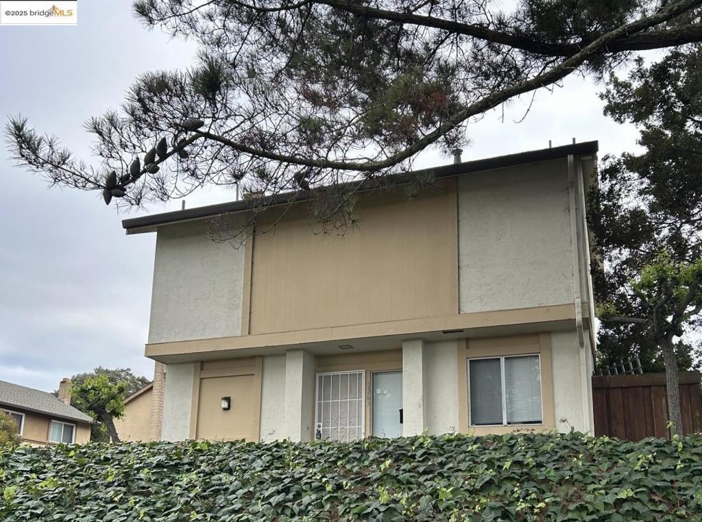 1363 Ridgecrest Road, Pinole