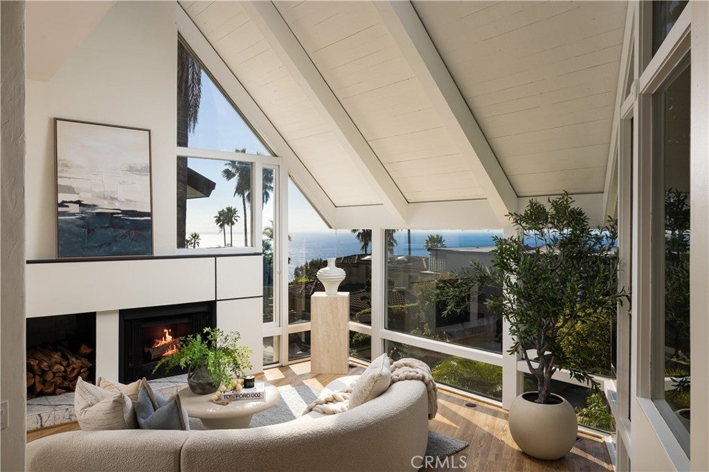 Photo of Listing #NP25257799