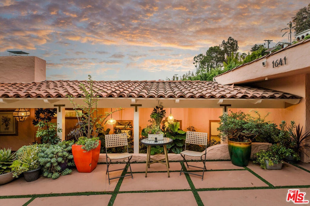 Photo of Listing #25621095