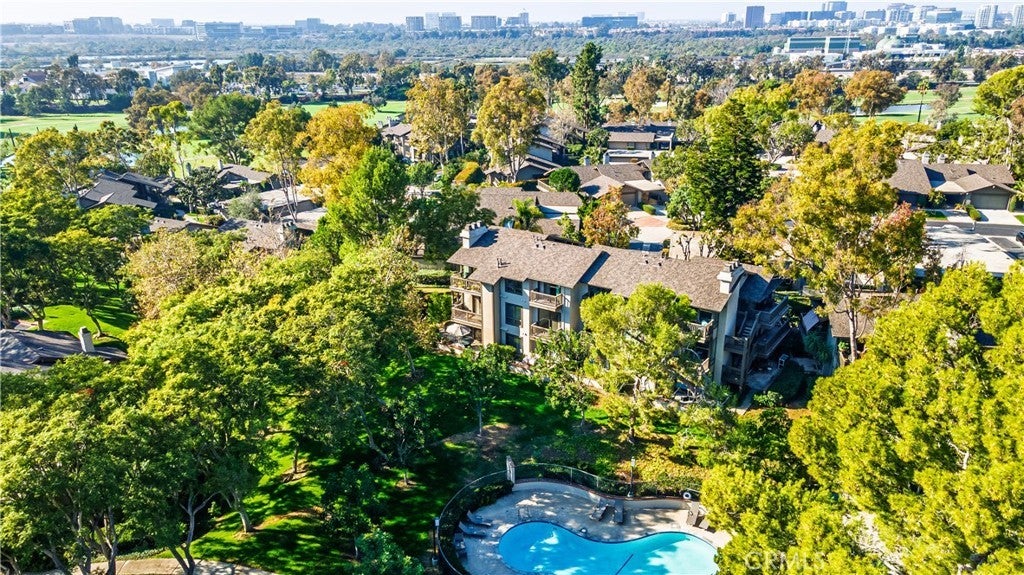 Photo of Listing #OC25250186