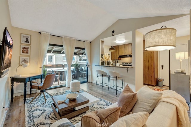 174 Streamwood, Irvine