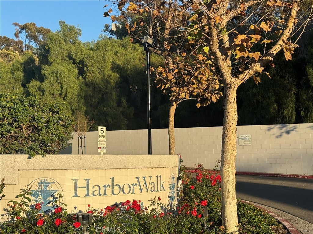 Photo of Listing #OC25263675