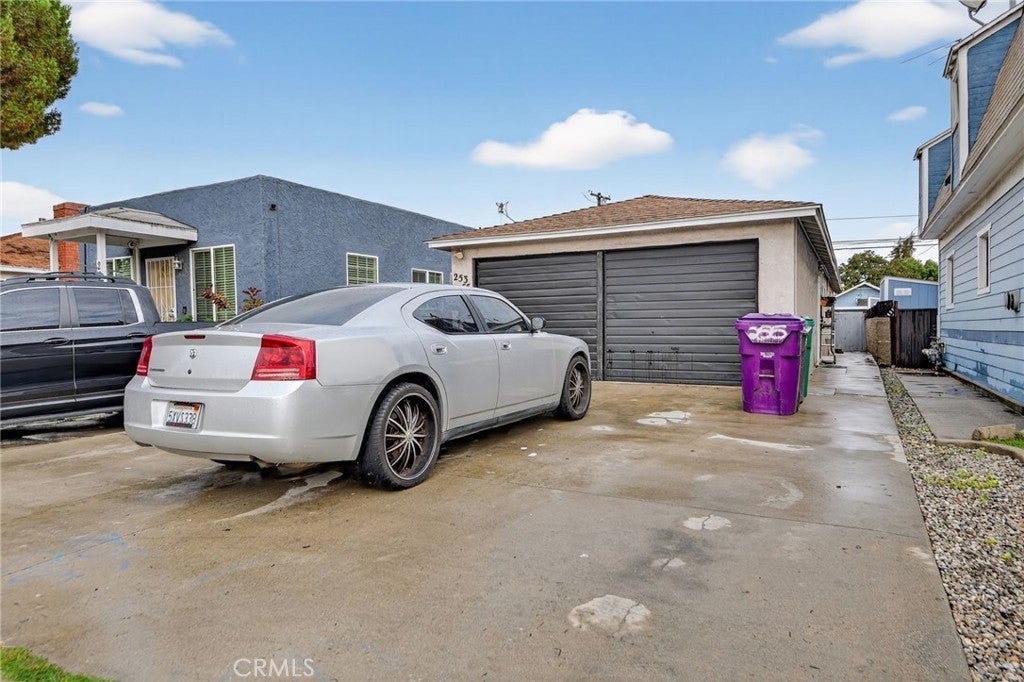 Photo of Listing #SR25264094