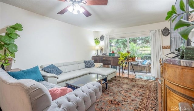 446 S St Andrews, Los Angeles