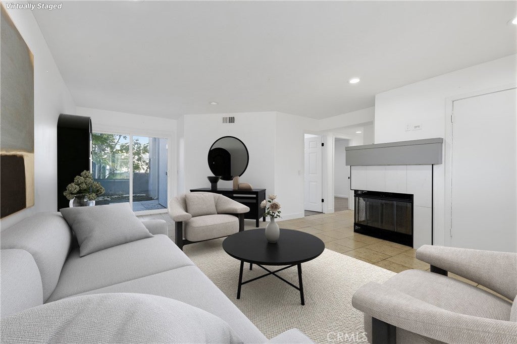 26871 Sapphire, Mission Viejo