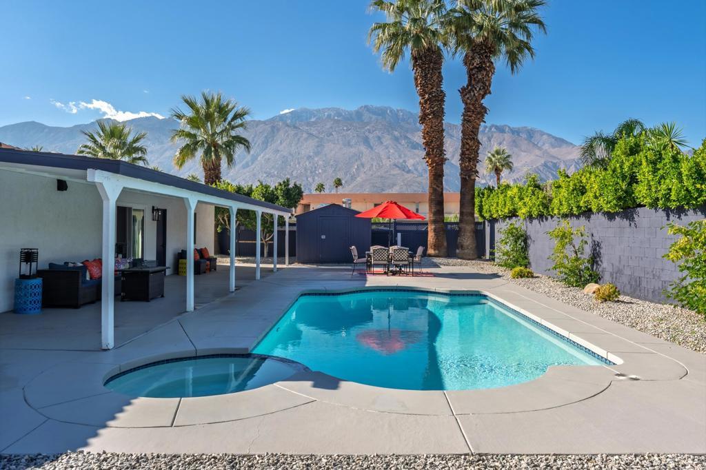 1820 E Park Drive, Palm Springs