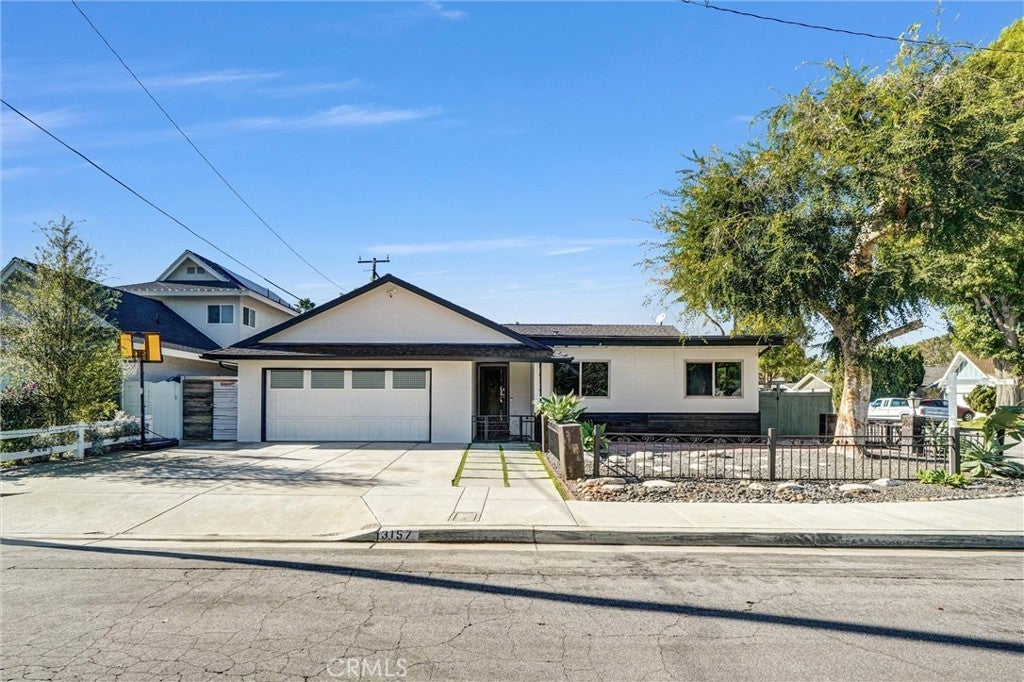 Photo of Listing #OC25265532