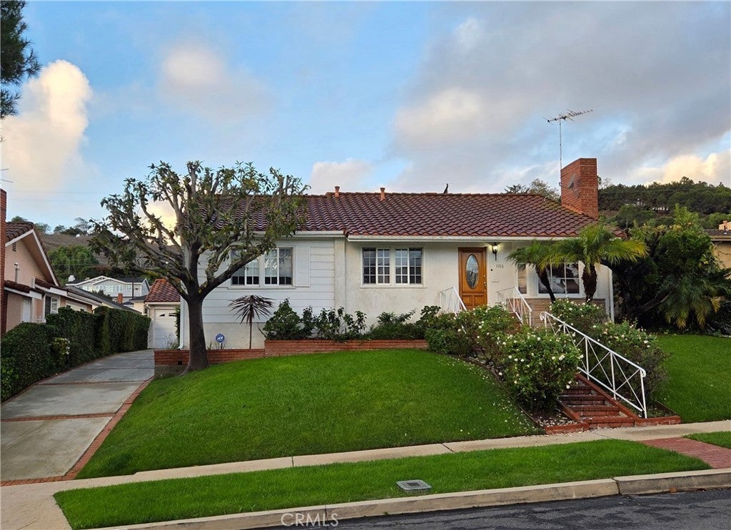 Photo of Listing #SB25264453