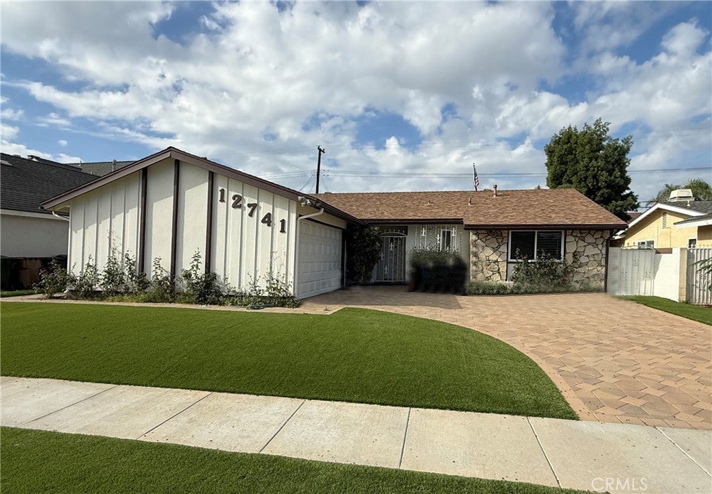 Photo of Listing #PW25263764