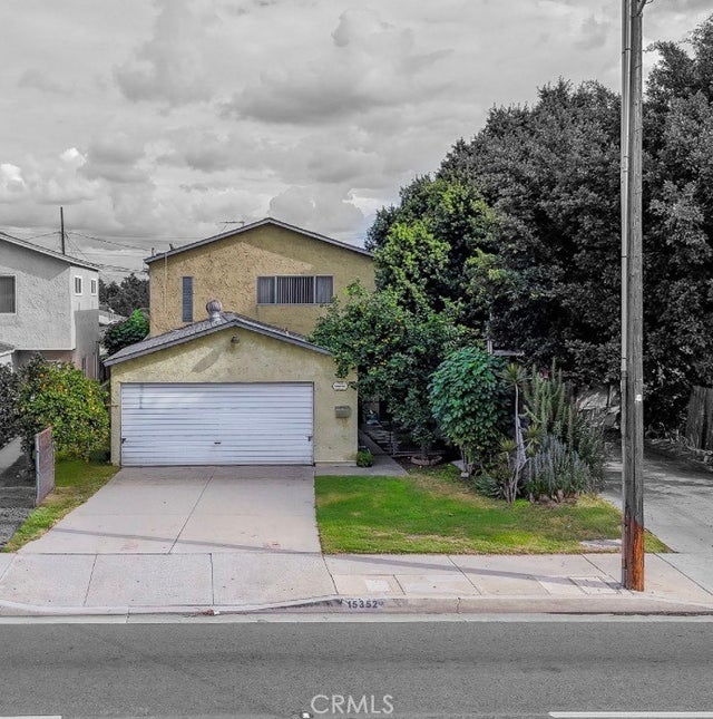 15352 Downey, Paramount