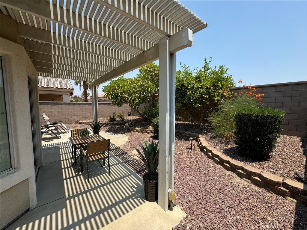 Photo of Listing #SW25256351