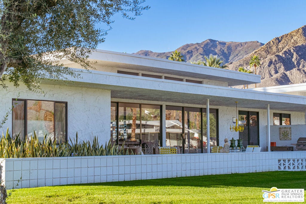 2324 Camino Vida, Palm Springs
