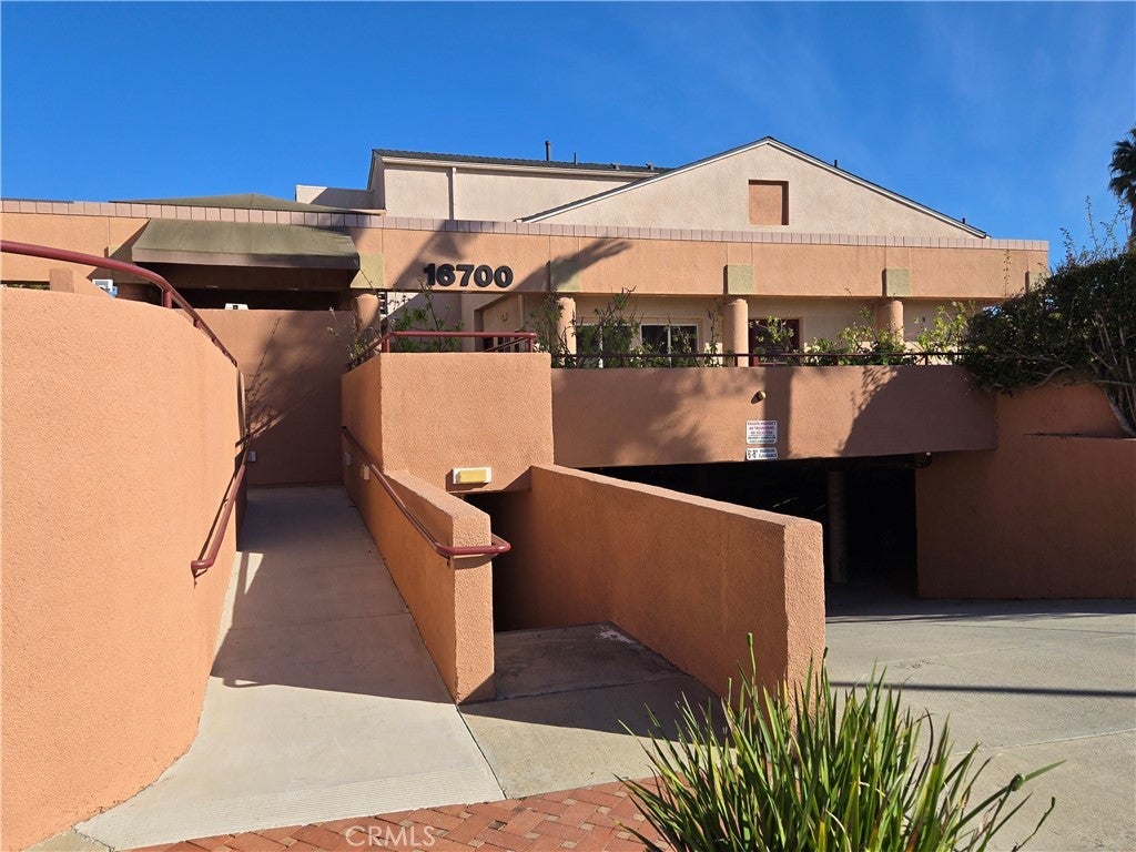 Photo of Listing #SB25265932