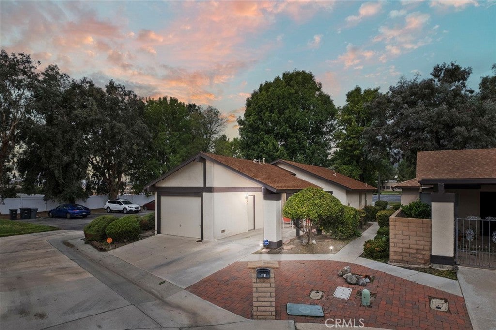 Photo of Listing #SW25255145