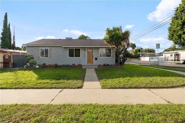 8755 Colbath Avenue, Panorama City