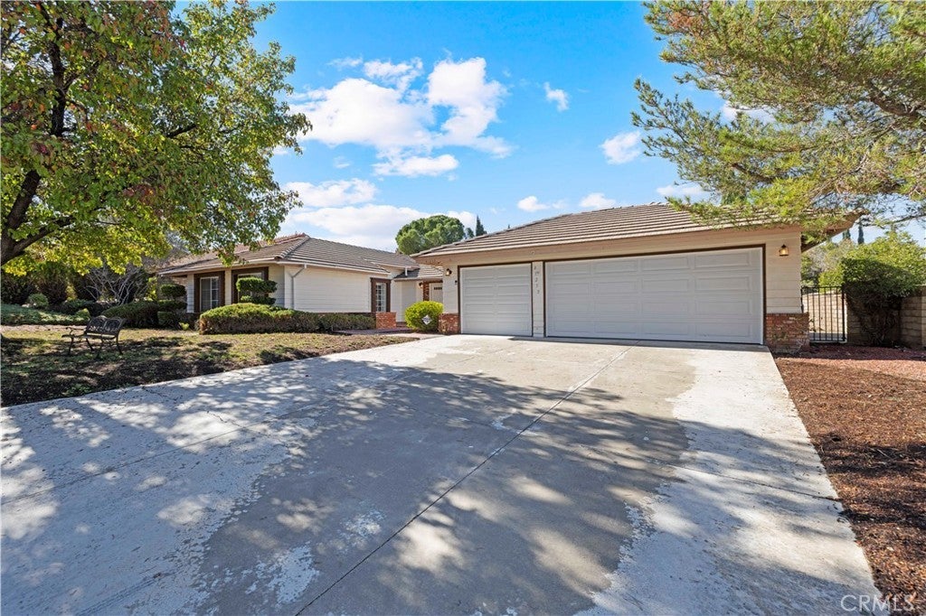 Photo of Listing #SR25266226