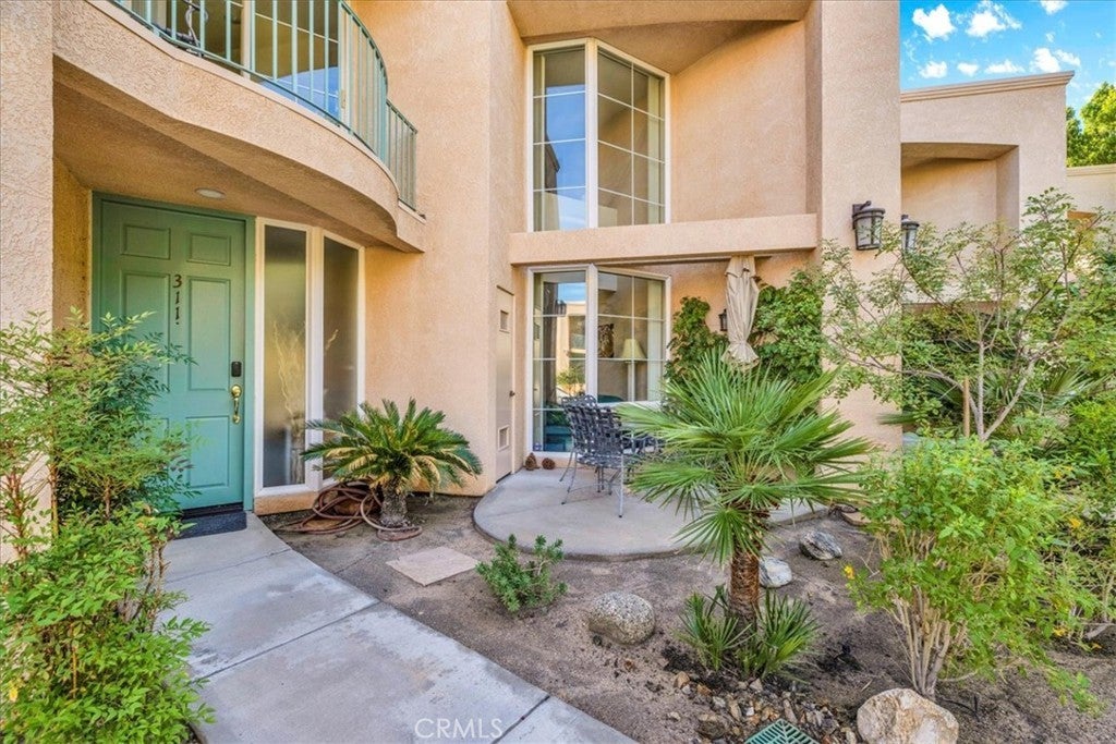 1555 N Chapparal # 311, Palm Springs