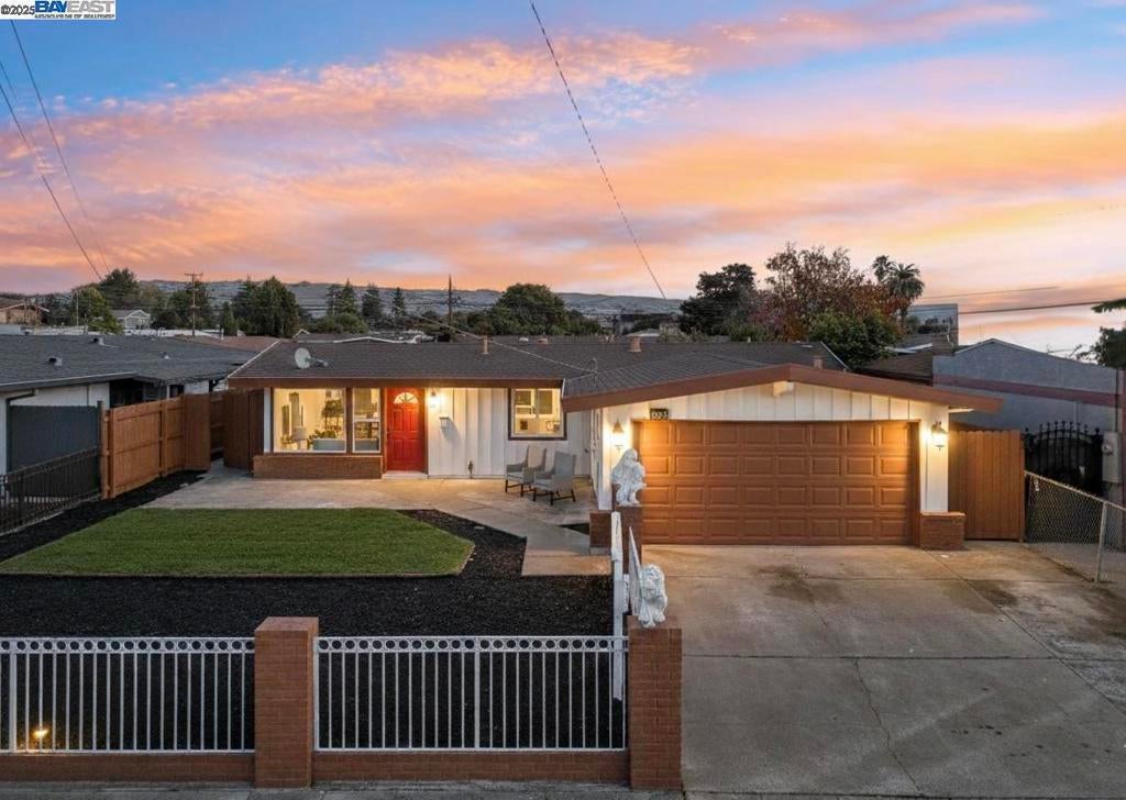 Photo of Listing #41118237