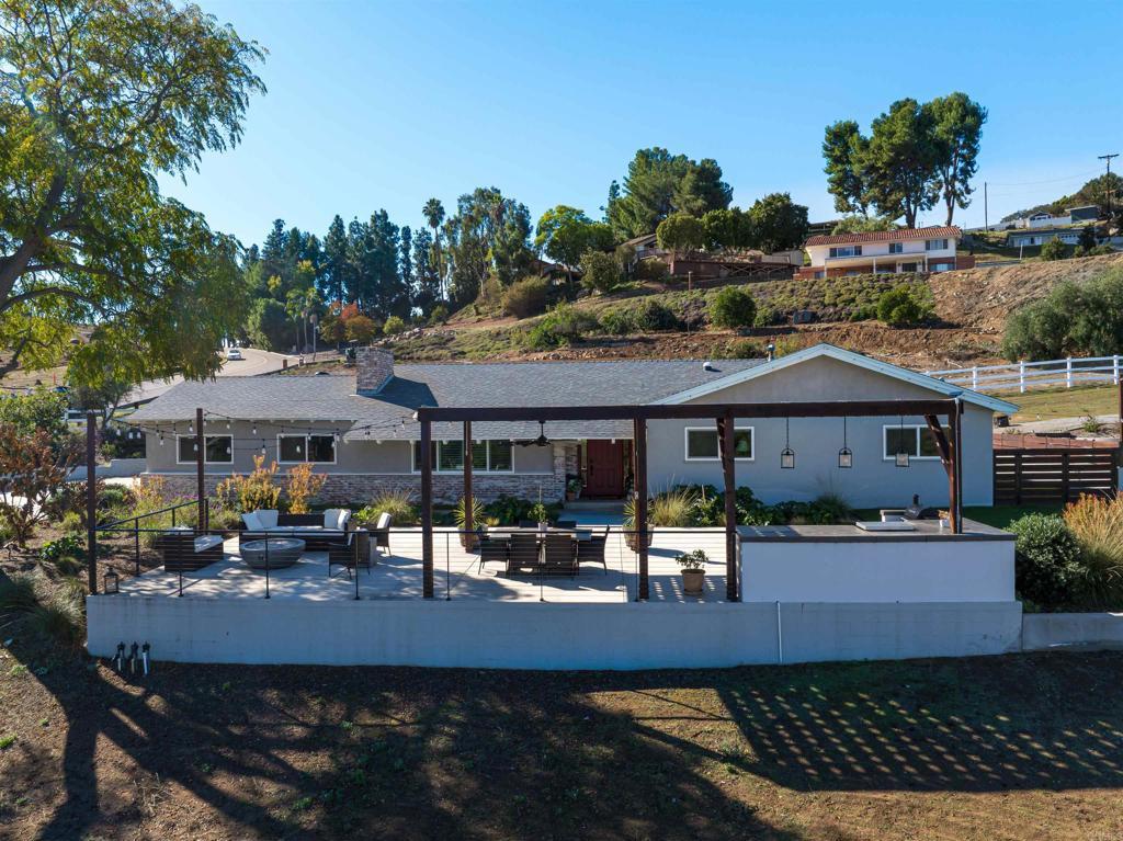 Photo of Listing #PTP2508794