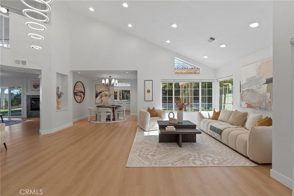 Photo of Listing #WS25264023