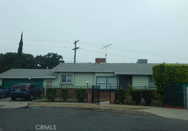 Photo of Listing #IV25266139