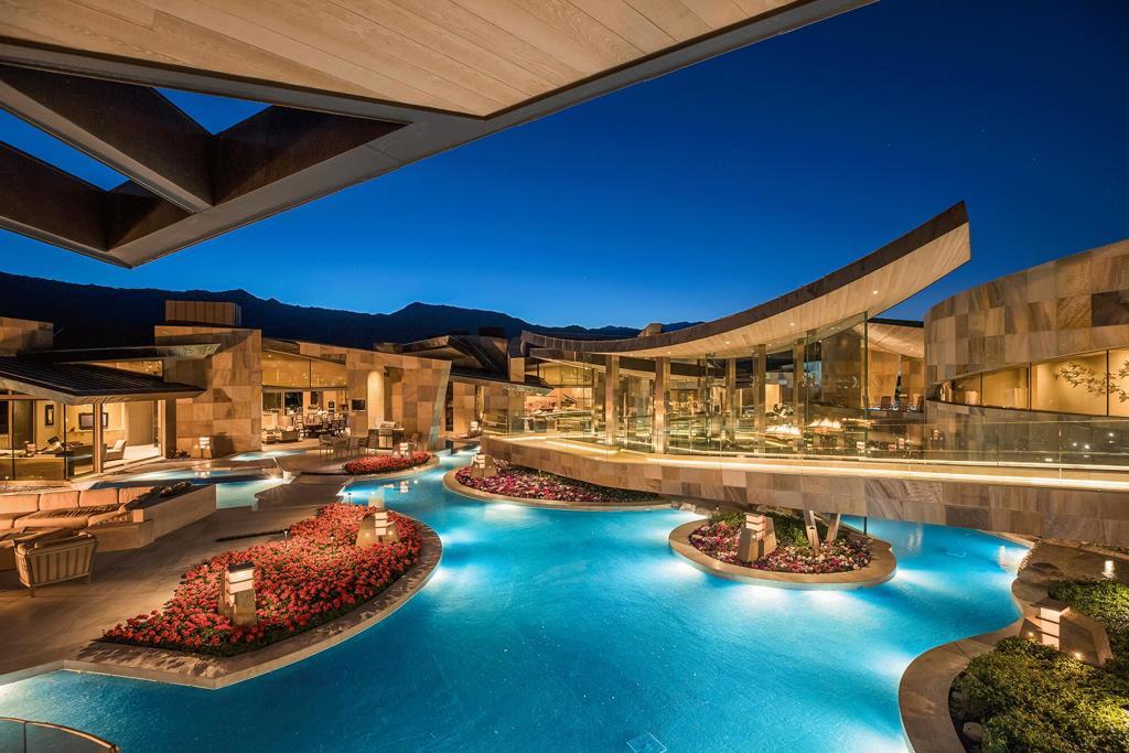706 Summit Cove, Palm Desert