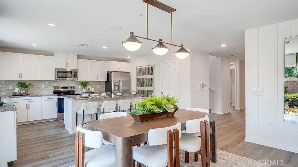 Photo of Listing #SW25267136