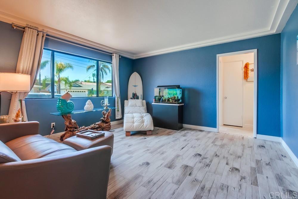 Photo of Listing #PTP2508803