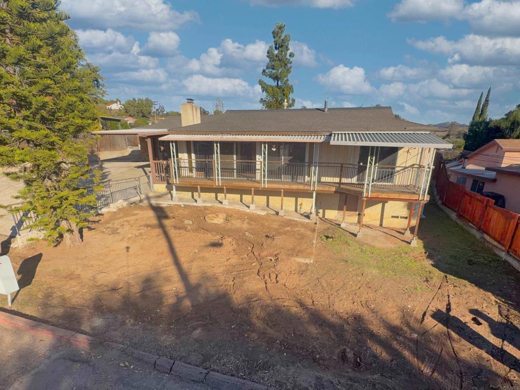 Photo of Listing #PTP2508812