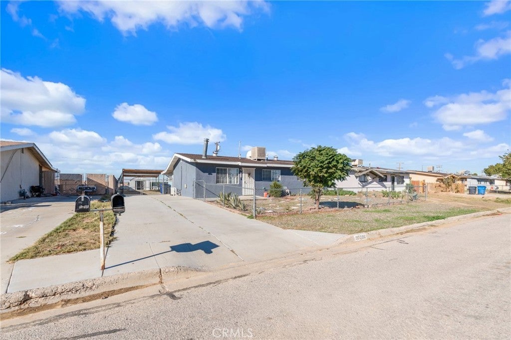 Photo of Listing #IV25267346