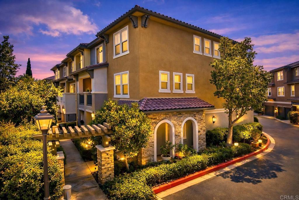 Photo of Listing #PTP2508823