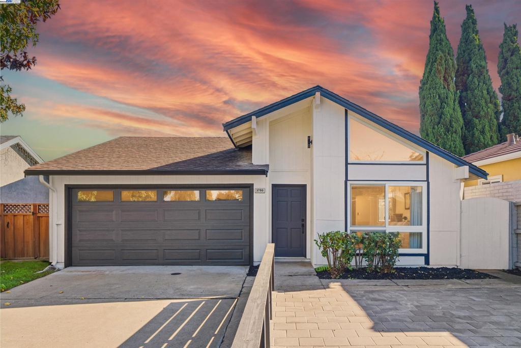 Photo of Listing #41118330