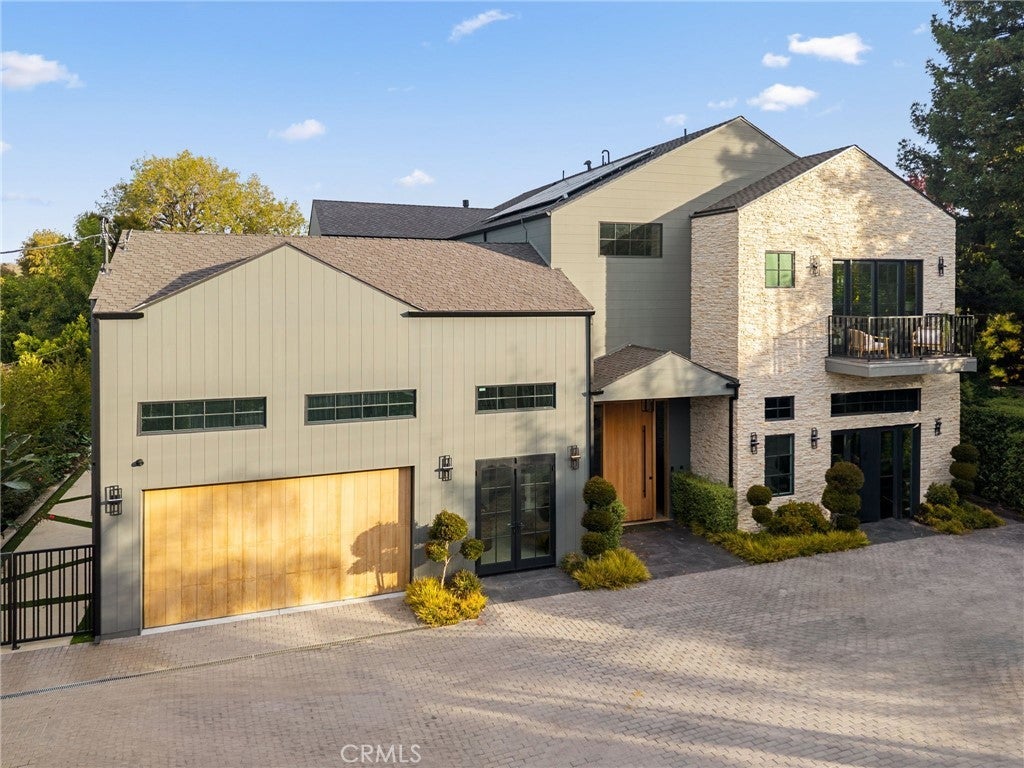 Photo of Listing #SR25266503