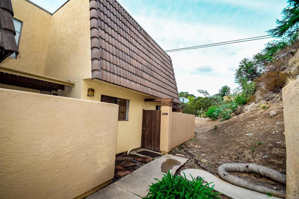 Photo of Listing #PTP2508830