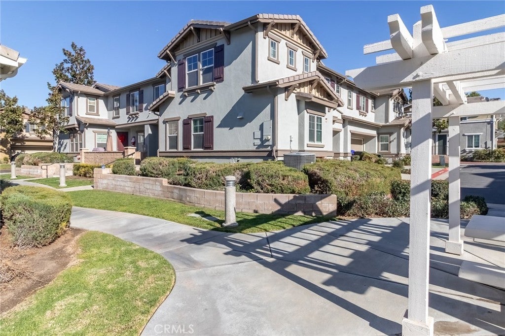 Photo of Listing #IG25265264