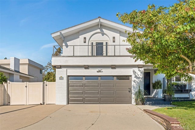 8167 Dartmoor Drive, Huntington Beach