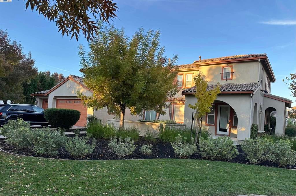 Photo of Listing #41118363