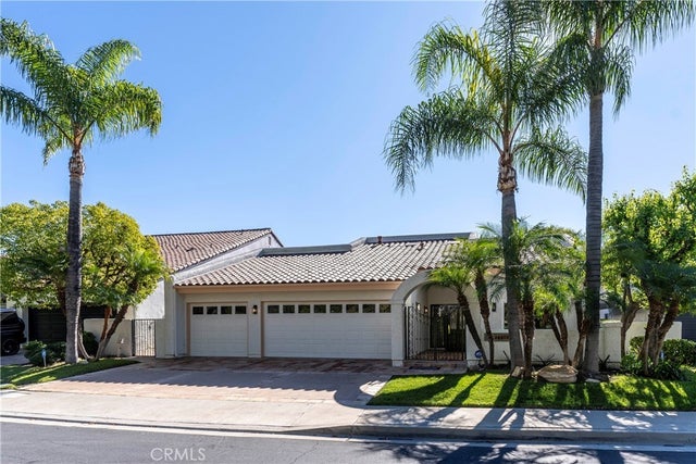 24412 Voltara Court, Calabasas