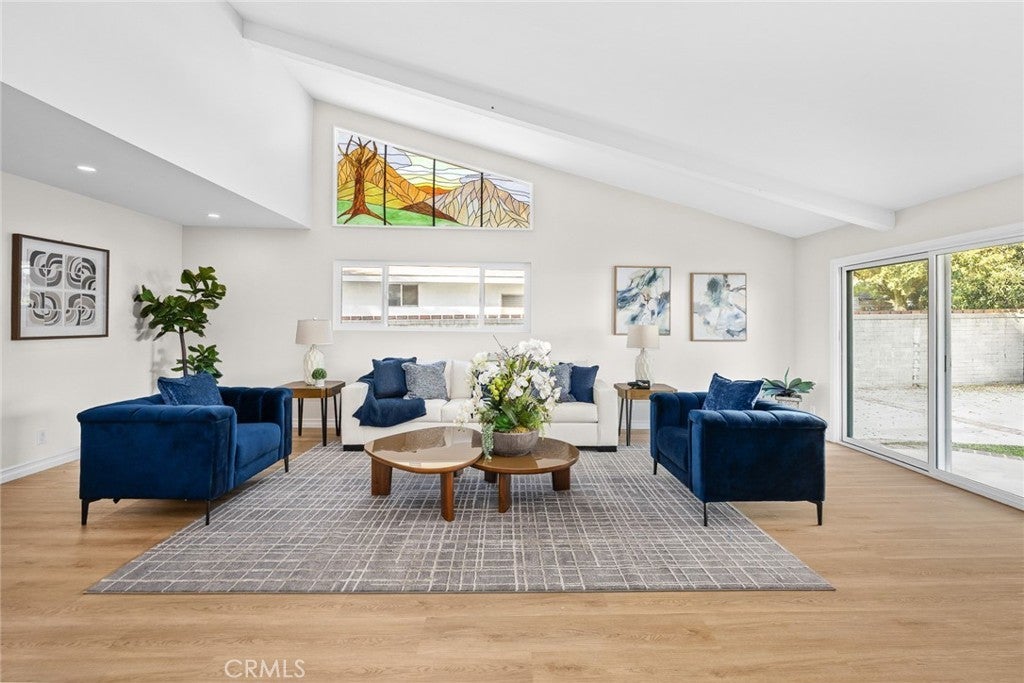 Photo of Listing #WS25258044