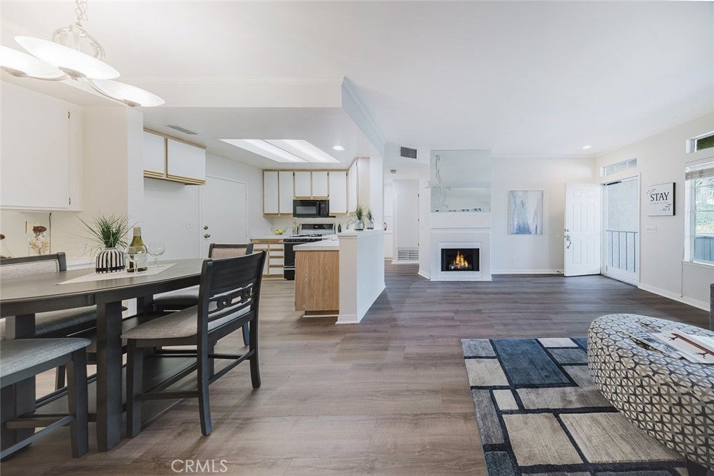 Photo of Listing #PW25263074