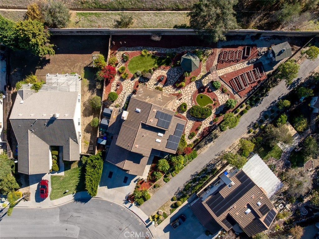 Photo of Listing #SR25268070