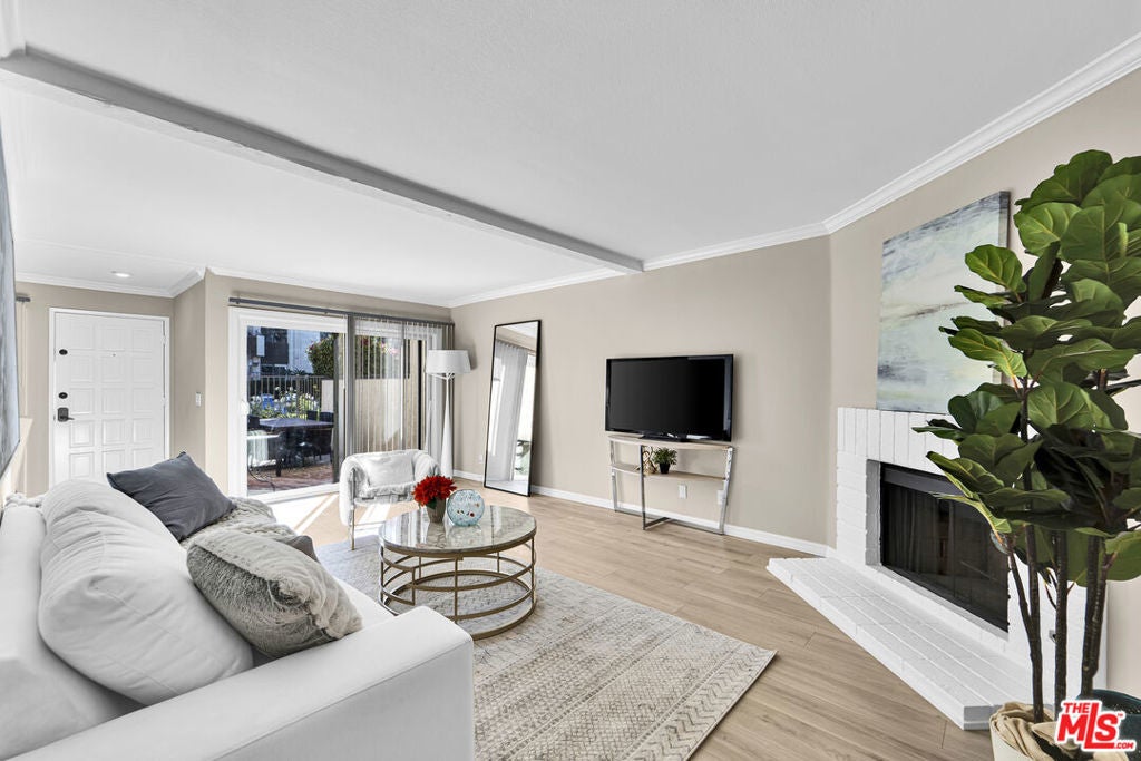 Photo of Listing #25623447