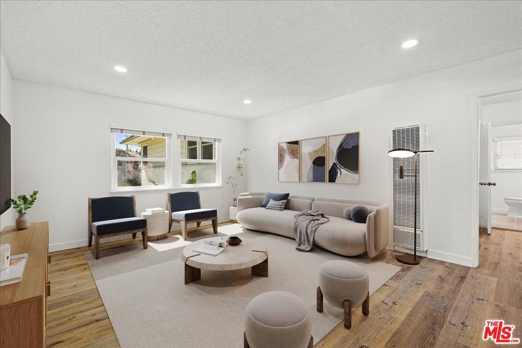 Photo of Listing #25623711