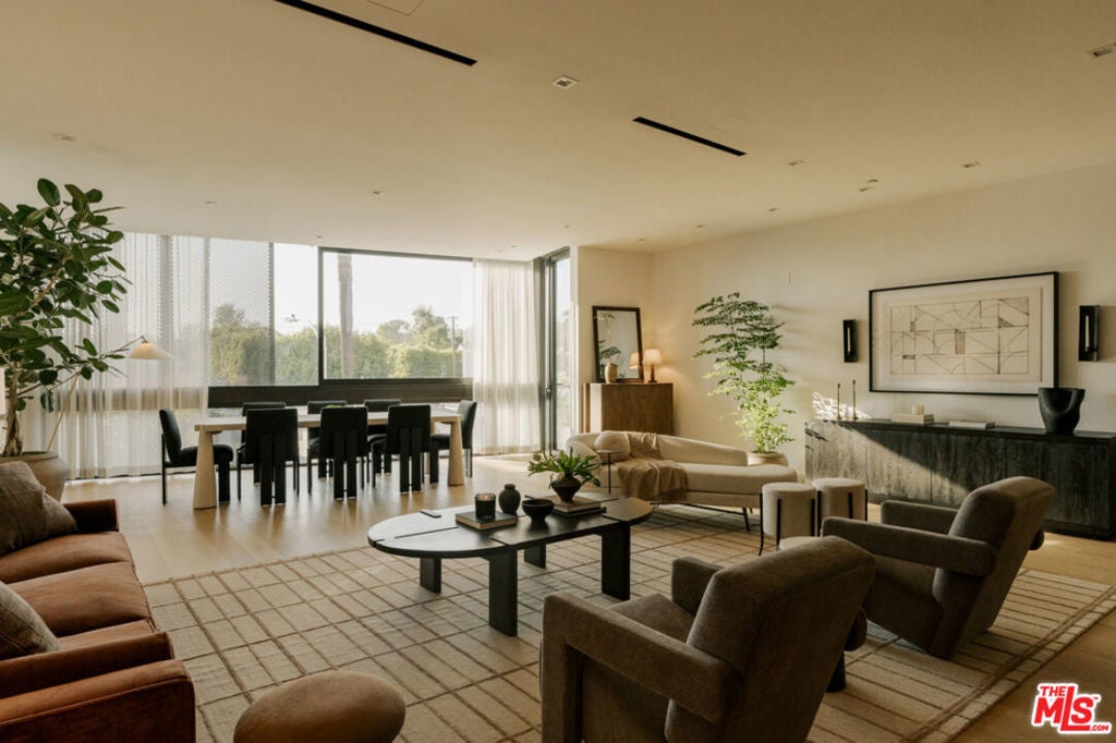 Photo of Listing #25623717