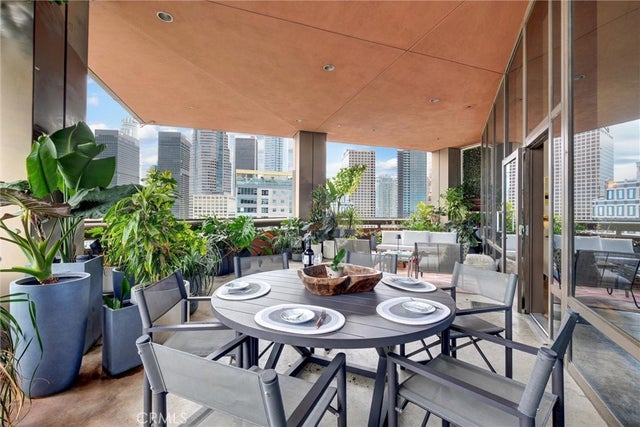 1100 Wilshire Boulevard # 1705, Los Angeles