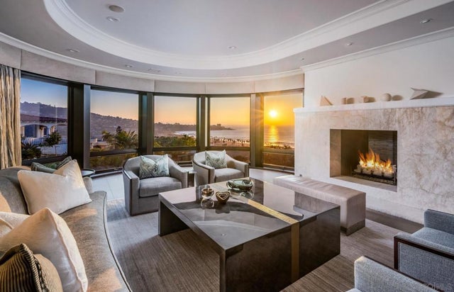 2516 Ruette Nicole, La Jolla.